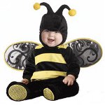 Las abejas de los disfraces de los niños con sus propias manos