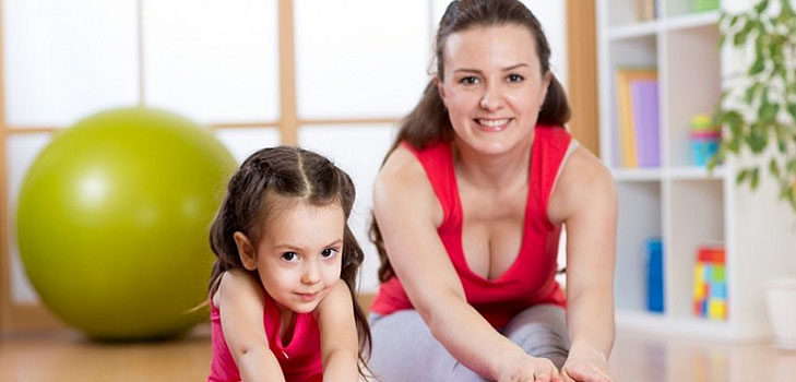 Jugando Yoga: tres ejercicios útiles para el niño