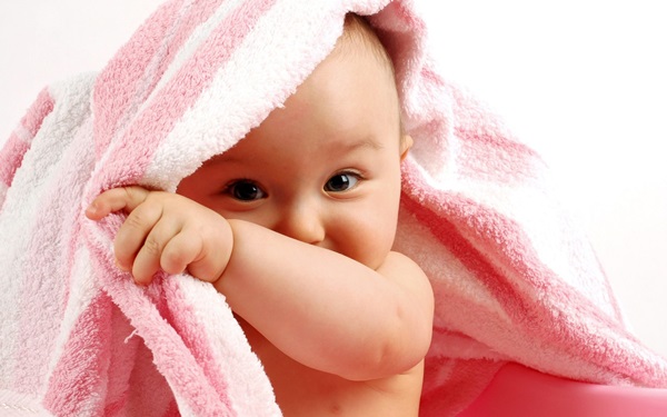 Cómo nombrar a una niña y un niño nacido en 2017