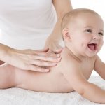 Masaje para niños hasta 1 año Masaje para niños hasta 1 año