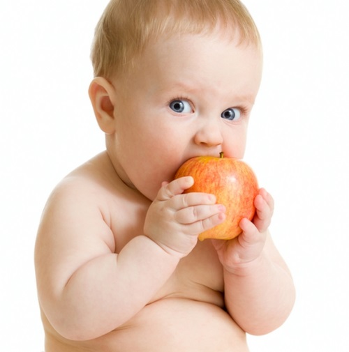 Introducción de alimentación complementaria al niño en 5 meses
