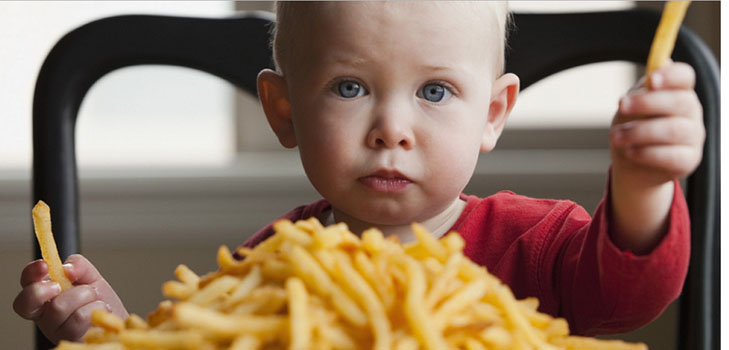 Comida frita en el menú del niño: cómo, cuándo y cuánto