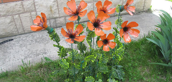 Flores de botellas de plástico: una clase magistral para hacer artesanías plásticas con sus propias manos