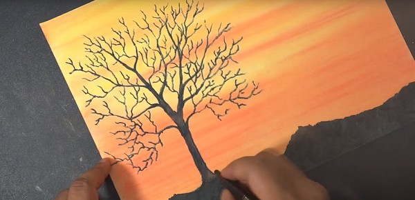 Dibujando el tema "Otoño": clases magistrales con lápices y pinturas para el jardín de infantes y la escuela 1-5 clases