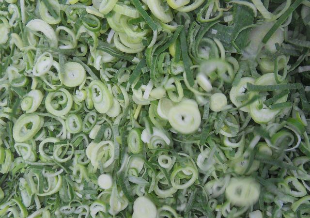 Almacenamiento de cebollas para el invierno: cómo almacenar hasta la primavera un verde y cebolla