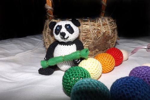 Un juguete de ganchillo, un patrón de punto para principiantes. Juguete crochet, instrucción paso a paso