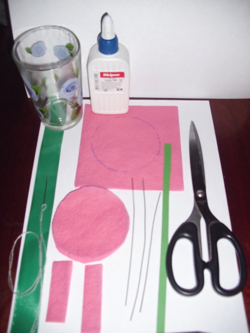 Claveles de papel de colores con sus propias manos el 9 de mayo