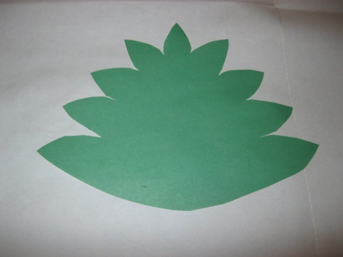 Fabuloso pavo real hecho de papel de colores