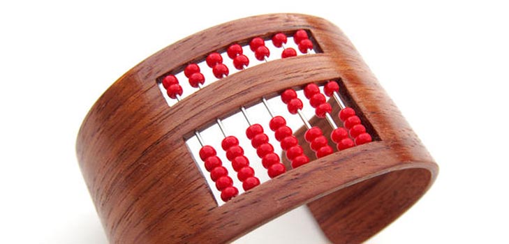 Cómo hacer un brazalete con tus propias manos