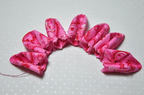 Cómo hacer flores kanzashi de un pañuelo con sus propias manos