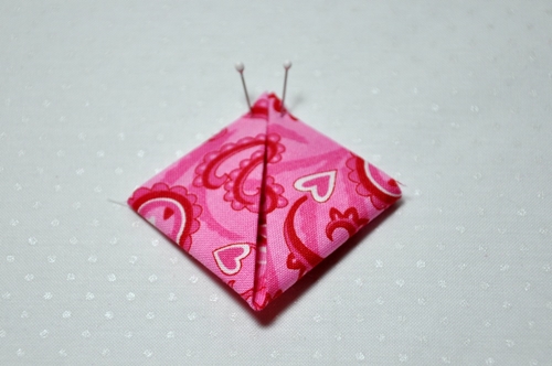 Cómo hacer flores kanzashi de un pañuelo con sus propias manos