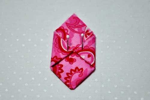 Cómo hacer flores kanzashi de un pañuelo con sus propias manos