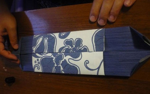 Sobre de papel A4 con sus propias manos