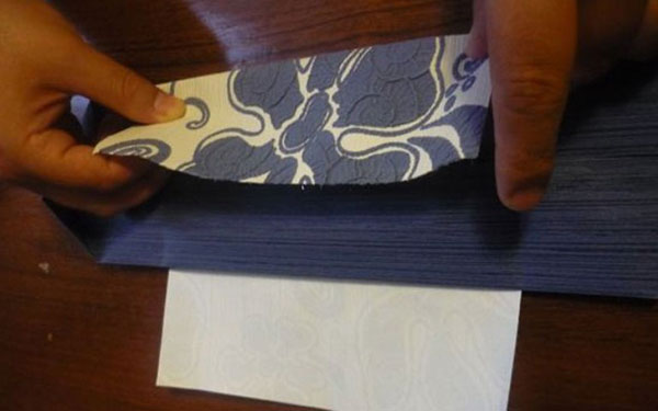 Sobre de papel A4 con sus propias manos