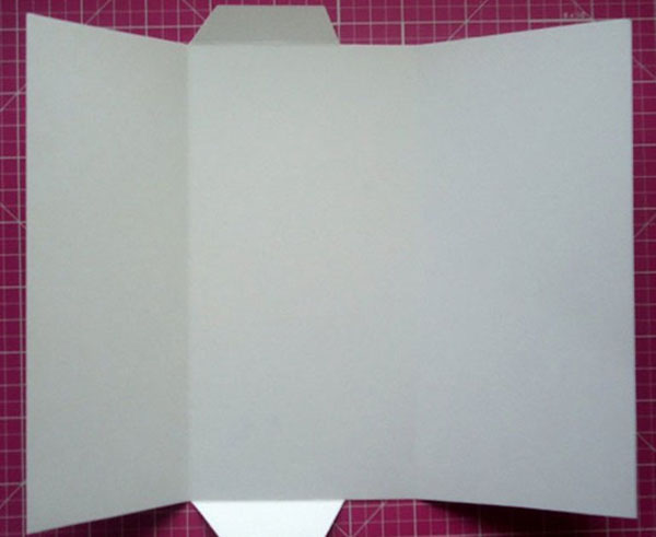Sobre de papel A4 con sus propias manos