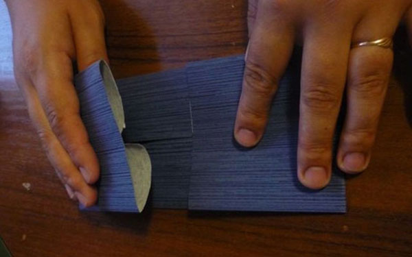 Sobre de papel A4 con sus propias manos