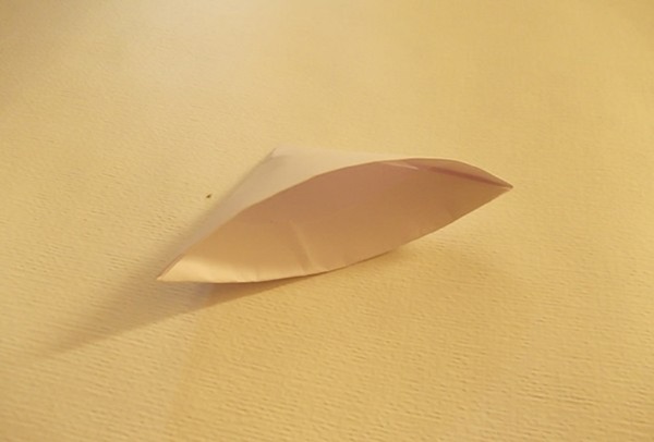 Cómo hacer una espada del papel con tus propias manos