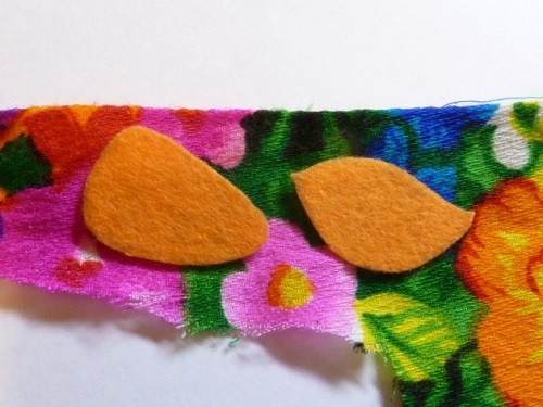 Broche de fieltro