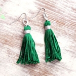 Cómo hacer aretes de hilos con sus propias manos