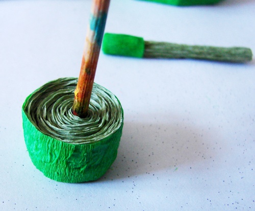 Artesanía para el 9 de mayo con sus propias manos: un tanque de papel