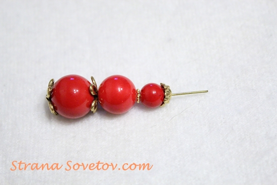 Clase magistral: un conjunto de cuentas de coral pulsera y pendientes