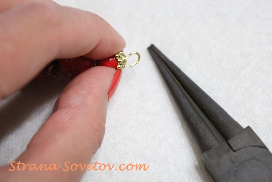 Clase magistral: un conjunto de cuentas de coral pulsera y pendientes