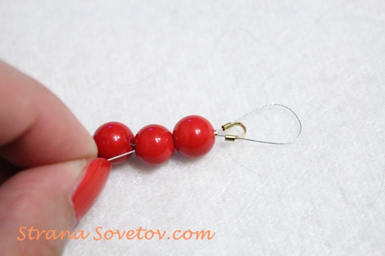 Clase magistral: un conjunto de cuentas de coral pulsera y pendientes