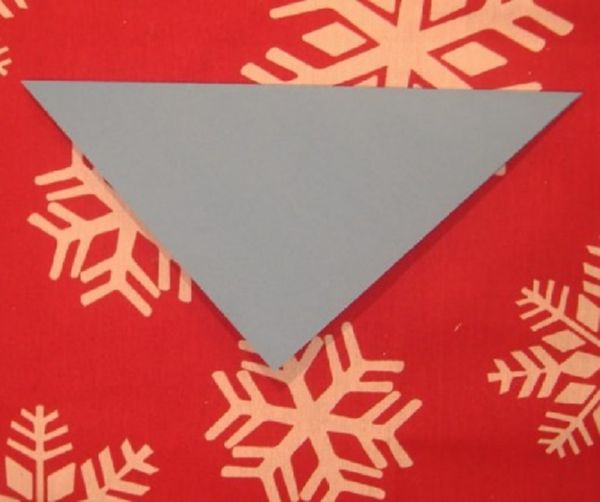 Hermosos copos de nieve para el nuevo año de 2017 con sus propias manos de papel: diagramas y fotos en etapas. Clases magistrales para niños sobre grandes copos de nieve en técnica de origami