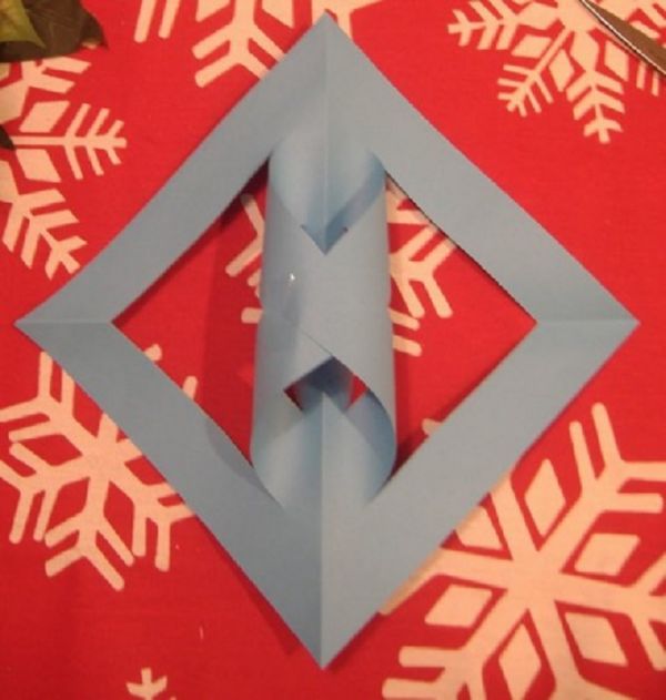Hermosos copos de nieve para el nuevo año de 2017 con sus propias manos de papel: diagramas y fotos en etapas. Clases magistrales para niños sobre grandes copos de nieve en técnica de origami