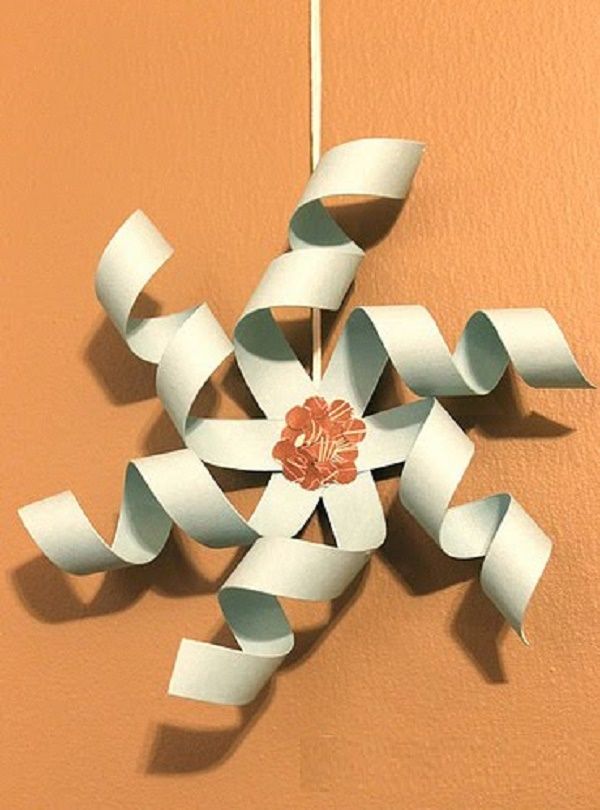 Hermosos copos de nieve para el nuevo año de 2017 con sus propias manos de papel: diagramas y fotos en etapas. Clases magistrales para niños sobre grandes copos de nieve en técnica de origami