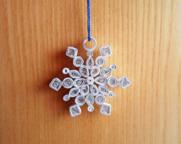 Hermosos copos de nieve para el nuevo año de 2017 con sus propias manos de papel: diagramas y fotos en etapas. Clases magistrales para niños sobre grandes copos de nieve en técnica de origami