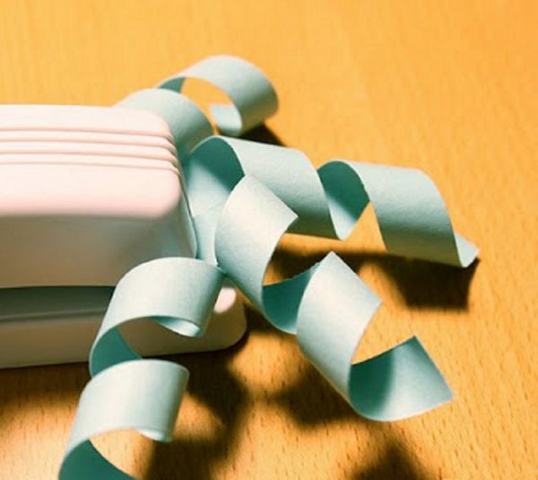 Hermosos copos de nieve para el nuevo año de 2017 con sus propias manos de papel: diagramas y fotos en etapas. Clases magistrales para niños sobre grandes copos de nieve en técnica de origami