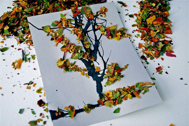 Artesanías de otoño hechas de material natural: foto