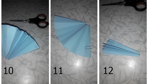 Paracaidista de papel: hecho a mano el 9 de mayo con sus propias manos en una guardería