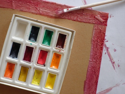 Scrapbooking: una mano hecha a mano antes del 9 de mayo con sus propias manos en la escuela