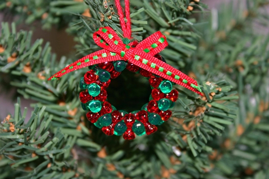 Artesanía de perlas para el Año Nuevo: foto, video clase magistral