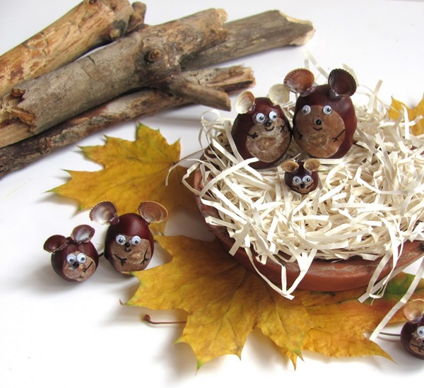 Artesanía de castañas sobre el tema de otoño