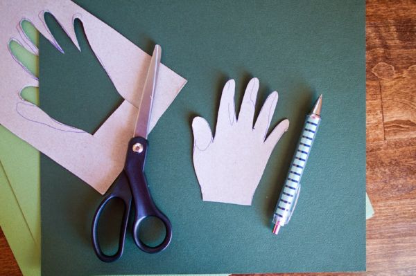 Manualidades para el Año Nuevo 2017 con sus propias manos, clases magistrales: desde papel y materiales hasta el jardín de infantes y la escuela