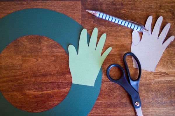Manualidades para el Año Nuevo 2017 con sus propias manos, clases magistrales: desde papel y materiales hasta el jardín de infantes y la escuela