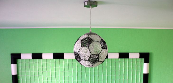 Bola de lámpara con tus manos