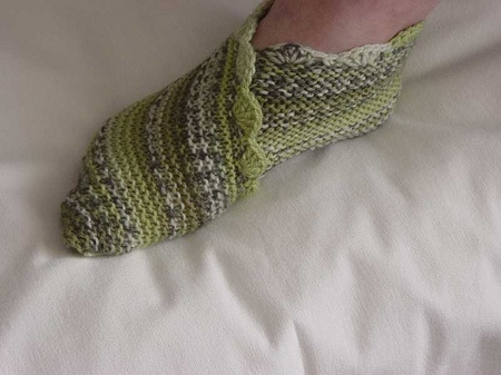 Calcetines de punto con patrones con sus propias manos