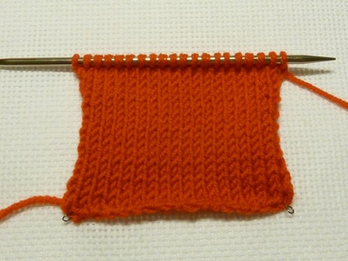 Chaleco con agujas de tejer: diagrama, foto, video. Clase magistral sobre tejer un chaleco tejido