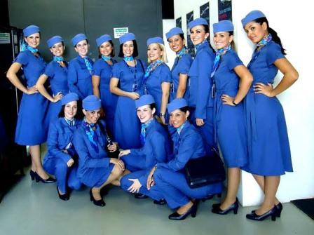 Cómo convertirse en un asistente de vuelo?