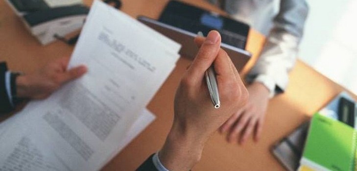 características de un empleado de la compañía