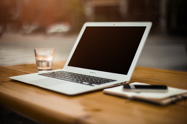 ¿Qué es mejor: una tableta o computadora portátil?