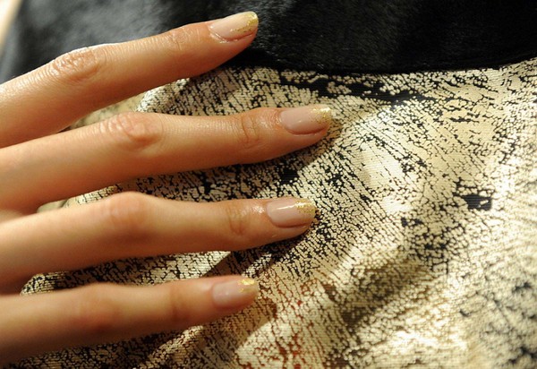 Manicura abstracta - tendencia de verano-2016