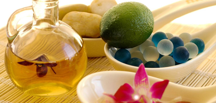 Aceites esenciales para la piel de la cara - cuidado suave con la ayuda de ingredientes naturales