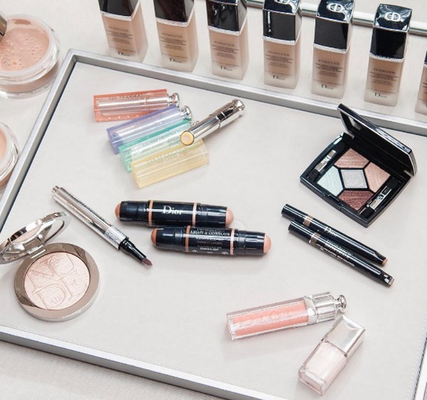 Elegante francés: colección otoño de maquillaje Dior Skyline