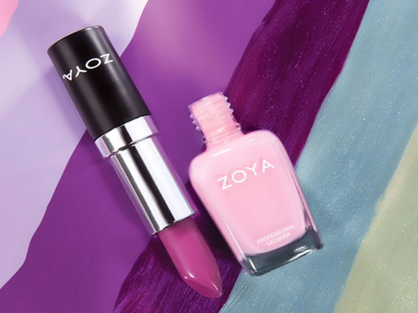 Manicura en colores pastel perfecta con barnices Zoya Charming 2017