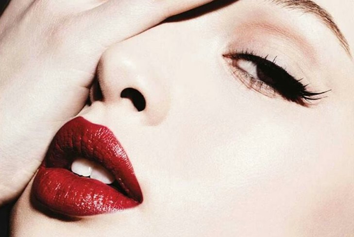 Cómo elegir el lápiz labial rojo correcto